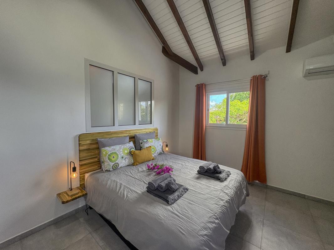 34.Location villa piscine le moule guadeloupe_Chambre 2